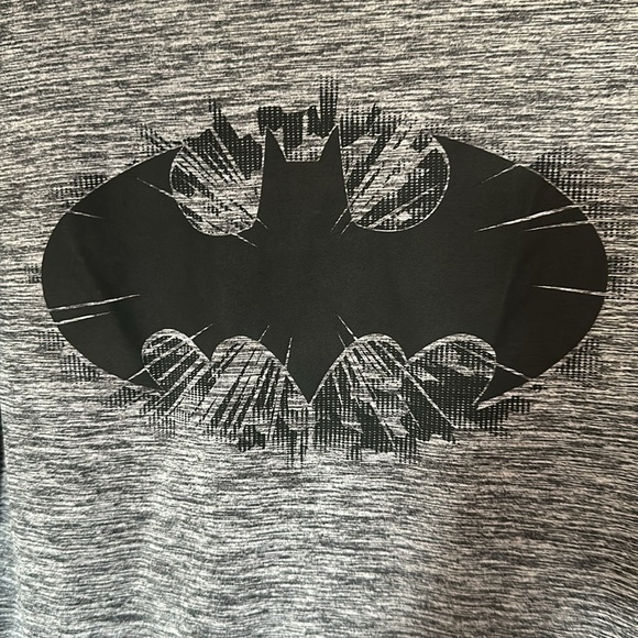 Old Navy Batman active Dri fit long sleeve shirt - Picture 4 of 4